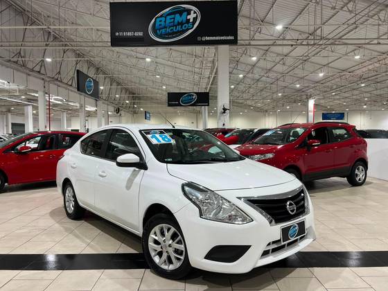 NISSAN VERSA 1.6 16V FLEXSTART SV 4P XTRONIC NISSAN VERSA 1.6 16V FLEXSTART SV 4P XTRONIC